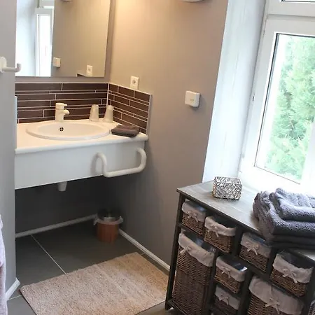 לינה וארוחת בוקר Maria 3*