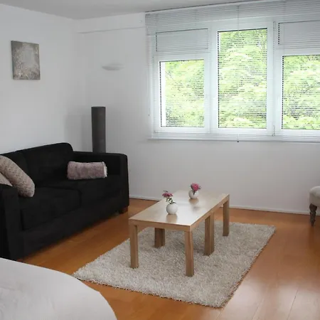 Maria לינה וארוחת בוקר 3*